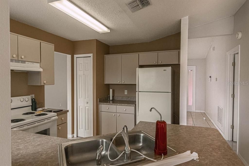 В аренду: $1,800 (3 спален, 2 ванн, 1507 Квадратных фут)