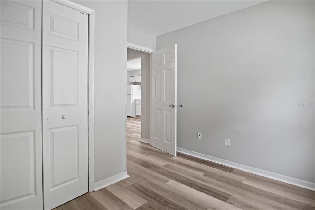 For Rent: $1,150 (2 beds, 1 baths, 950 Square Feet)