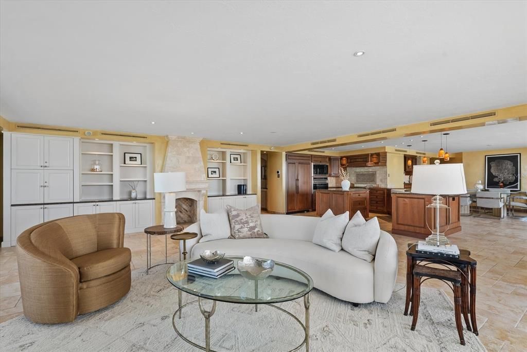 На продажу: $3,999,999 (3 спален, 3 ванн, 2374 Квадратных фут)