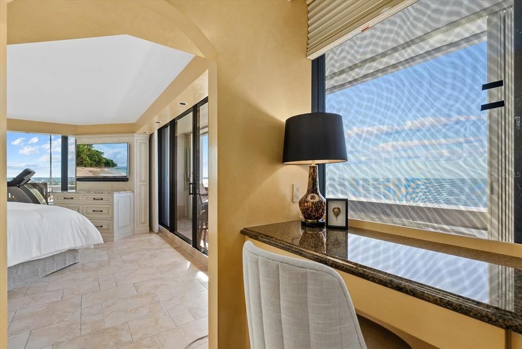 На продажу: $3,999,999 (3 спален, 3 ванн, 2374 Квадратных фут)