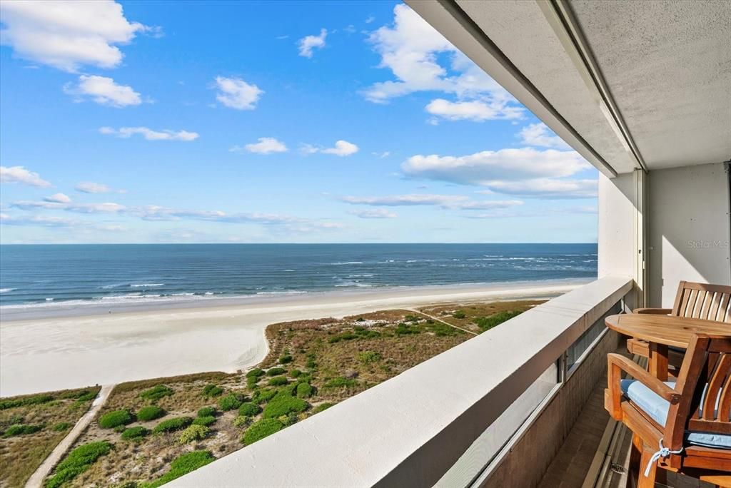 На продажу: $3,999,999 (3 спален, 3 ванн, 2374 Квадратных фут)