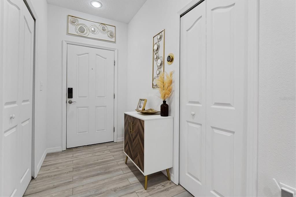 出租: $2,600 (2 贝兹, 2 浴室, 1588 平方英尺)