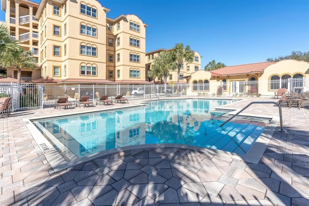 出租: $2,600 (2 贝兹, 2 浴室, 1588 平方英尺)