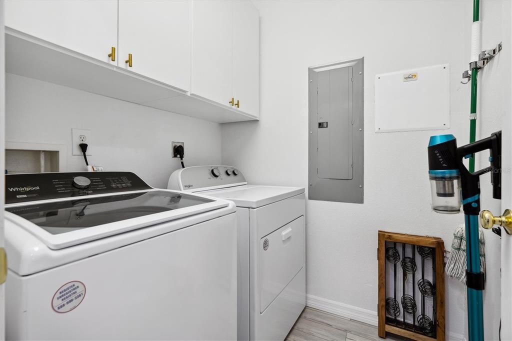 出租: $2,600 (2 贝兹, 2 浴室, 1588 平方英尺)