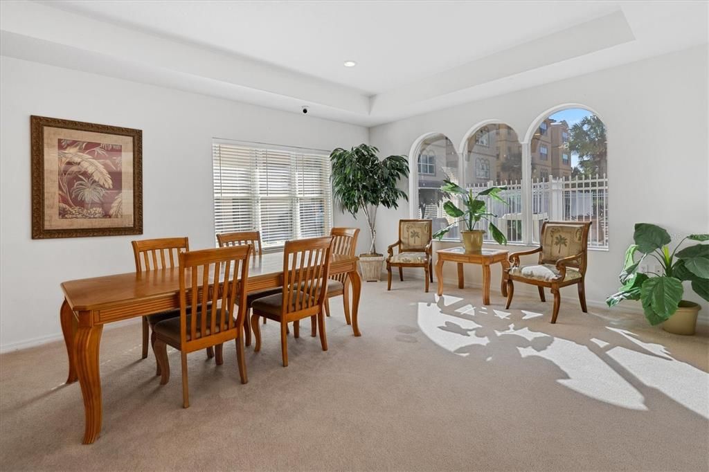 出租: $2,600 (2 贝兹, 2 浴室, 1588 平方英尺)