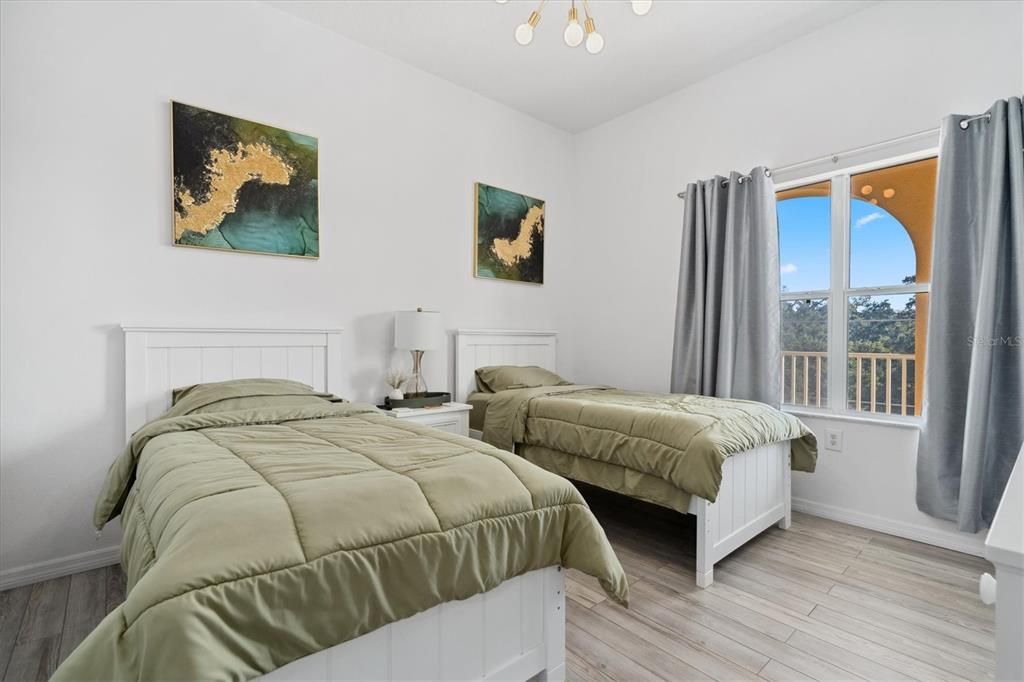 出租: $2,600 (2 贝兹, 2 浴室, 1588 平方英尺)