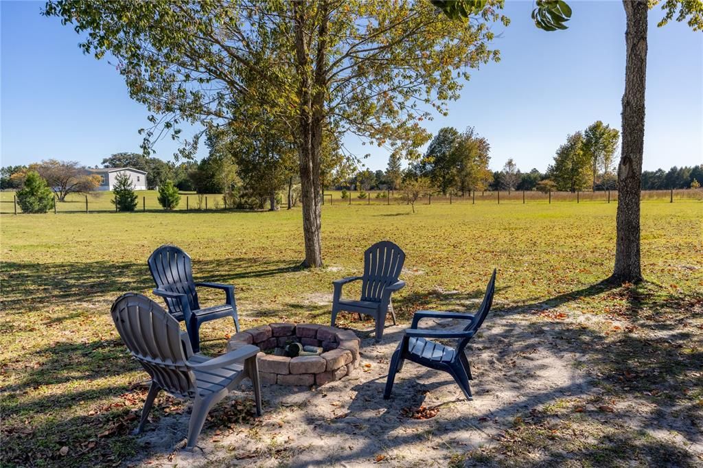 Activo con contrato: $263,900 (3 camas, 2 baños, 1512 Pies cuadrados)