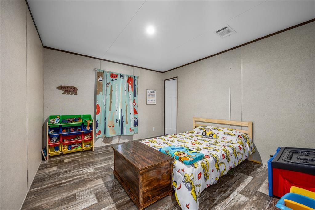 Activo con contrato: $263,900 (3 camas, 2 baños, 1512 Pies cuadrados)