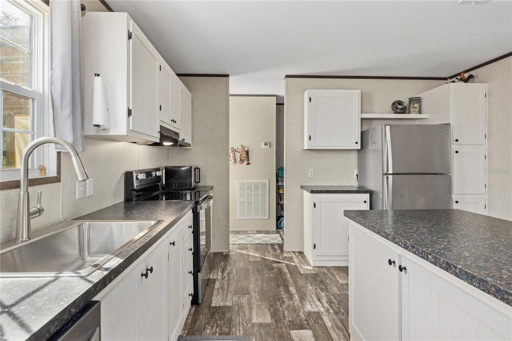 Activo con contrato: $263,900 (3 camas, 2 baños, 1512 Pies cuadrados)