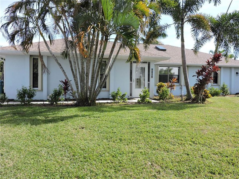 For Sale: $629,500 (3 beds, 2 baths, 1930 Square Feet)