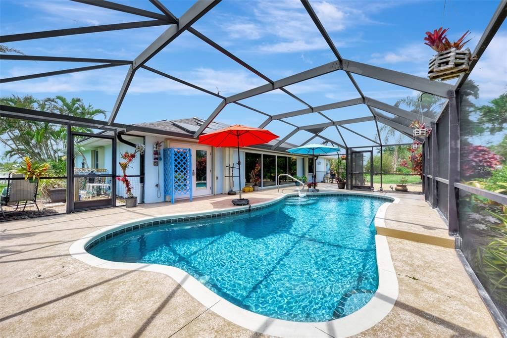 For Sale: $629,500 (3 beds, 2 baths, 1930 Square Feet)