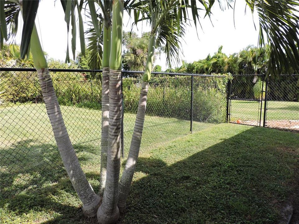 For Sale: $629,500 (3 beds, 2 baths, 1930 Square Feet)