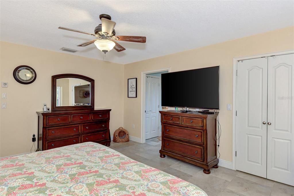 For Sale: $629,500 (3 beds, 2 baths, 1930 Square Feet)