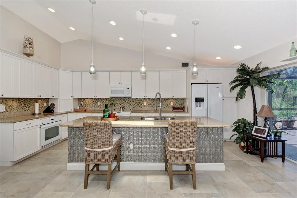 For Sale: $629,500 (3 beds, 2 baths, 1930 Square Feet)