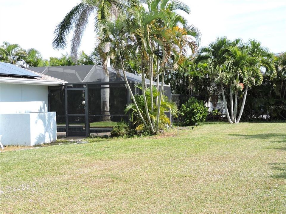 For Sale: $629,500 (3 beds, 2 baths, 1930 Square Feet)