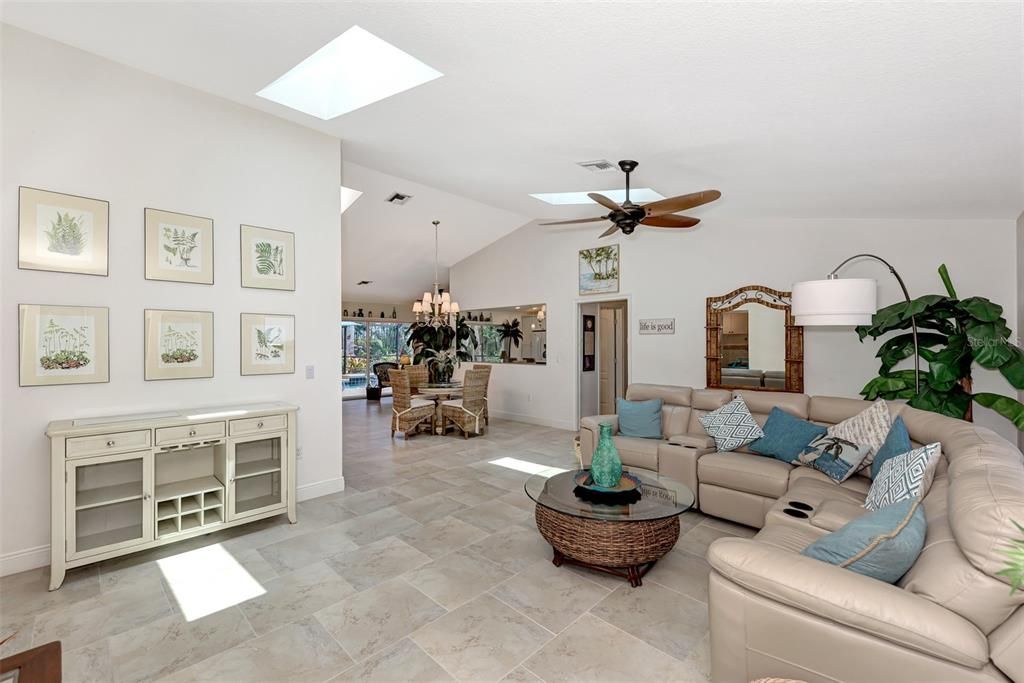 For Sale: $629,500 (3 beds, 2 baths, 1930 Square Feet)