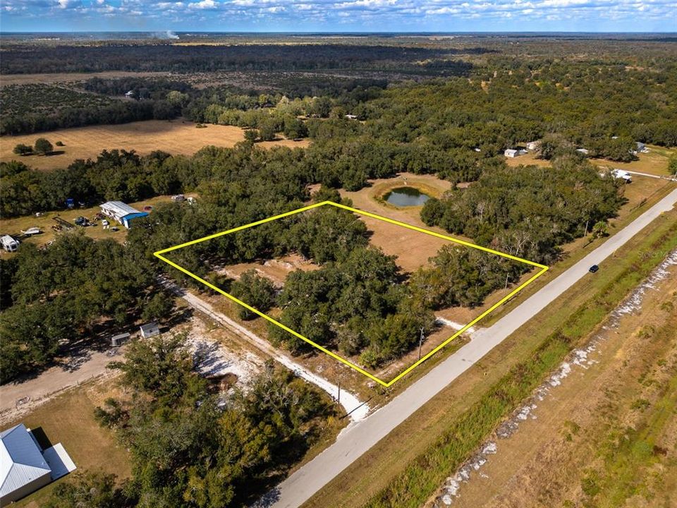 待售: $174,900 (2.46 acres)