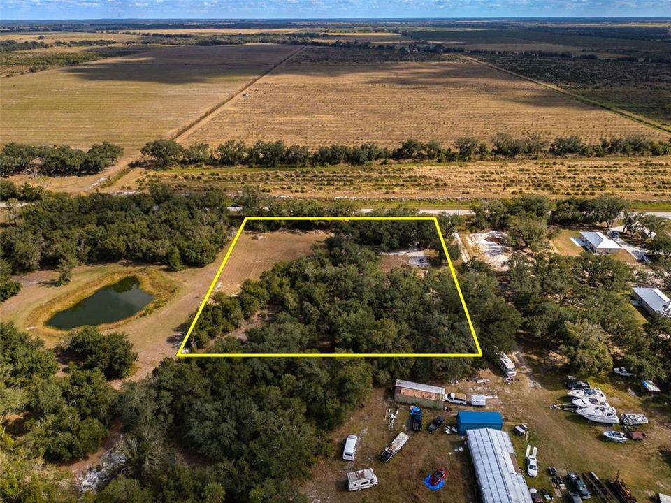 待售: $174,900 (2.46 acres)