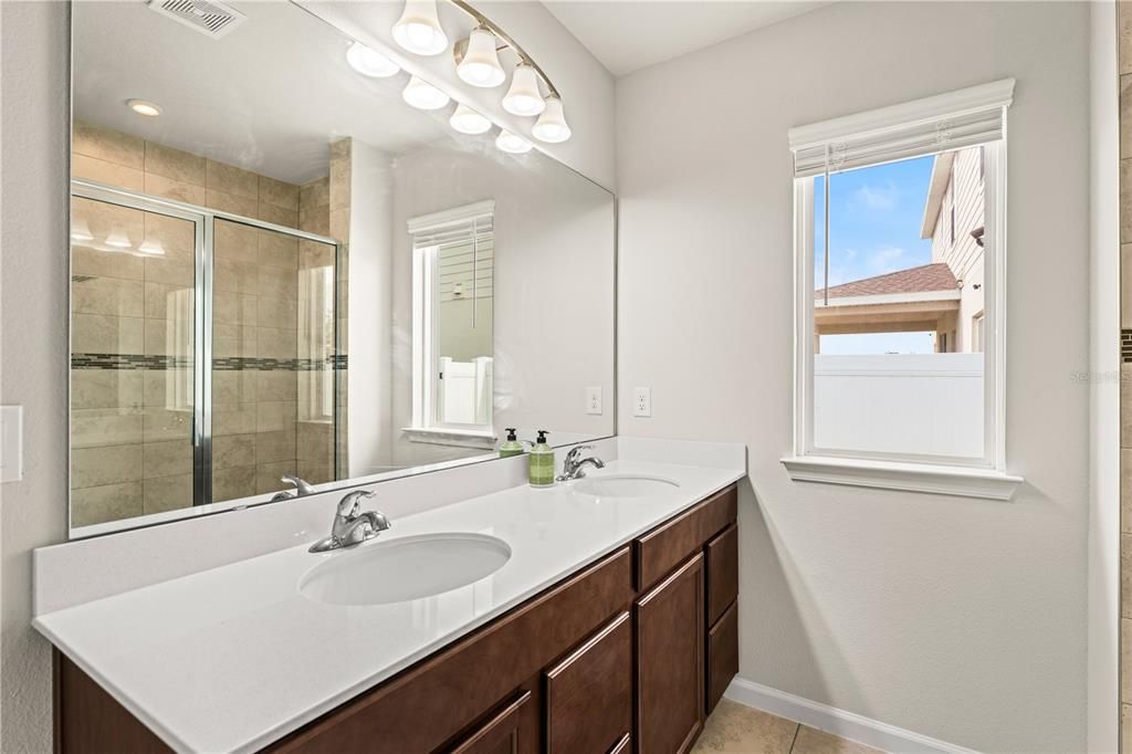 待售: $338,000 (3 贝兹, 2 浴室, 1500 平方英尺)