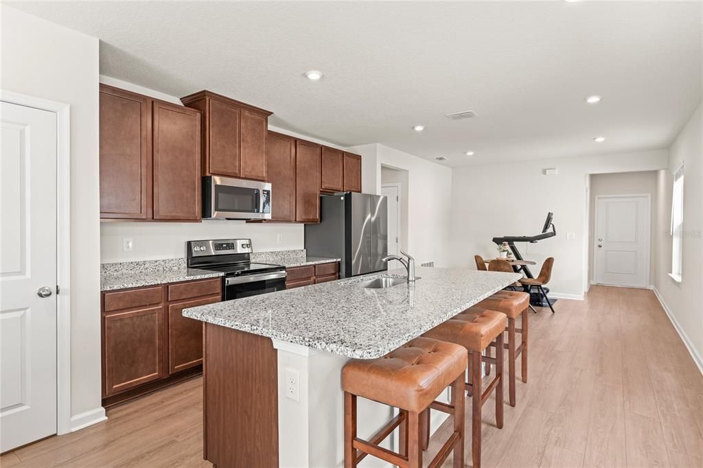 待售: $338,000 (3 贝兹, 2 浴室, 1500 平方英尺)