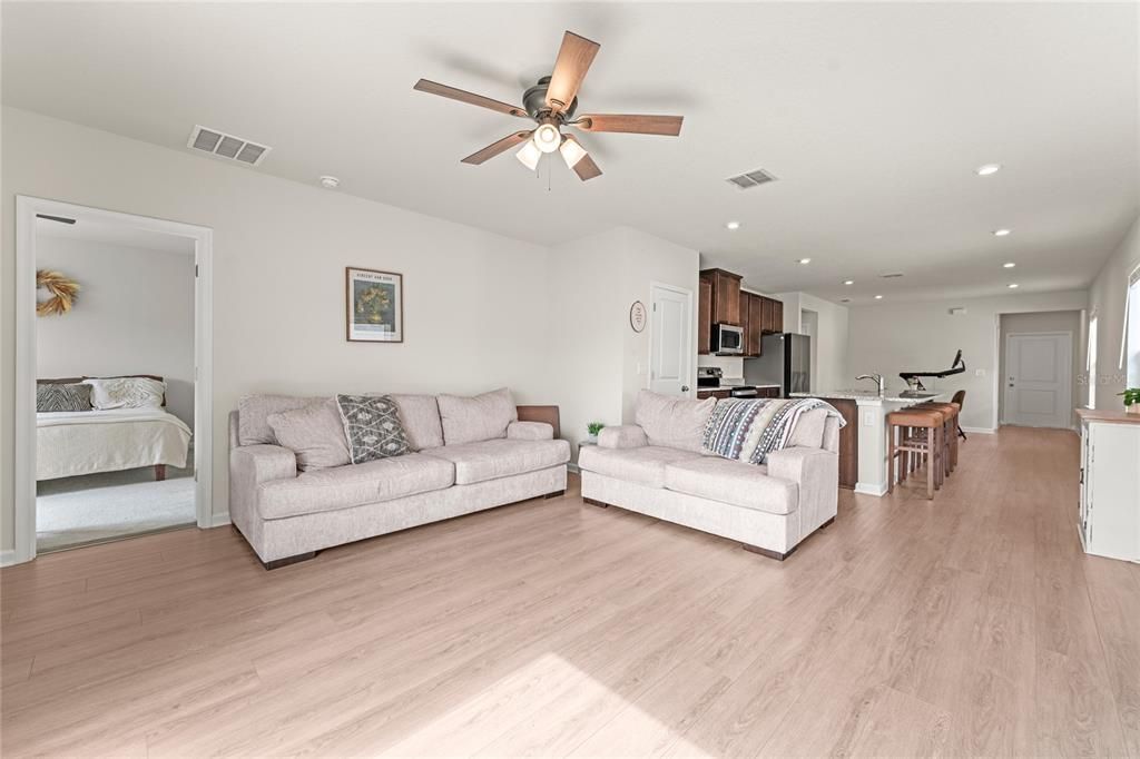 待售: $338,000 (3 贝兹, 2 浴室, 1500 平方英尺)