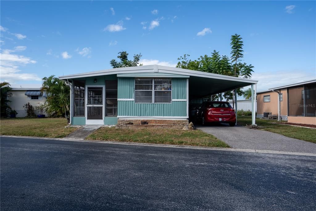 For Sale: $59,900 (2 beds, 1 baths, 552 Square Feet)