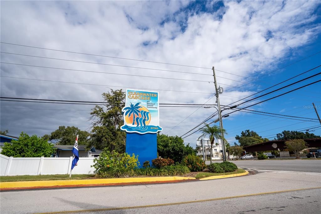 For Sale: $59,900 (2 beds, 1 baths, 552 Square Feet)