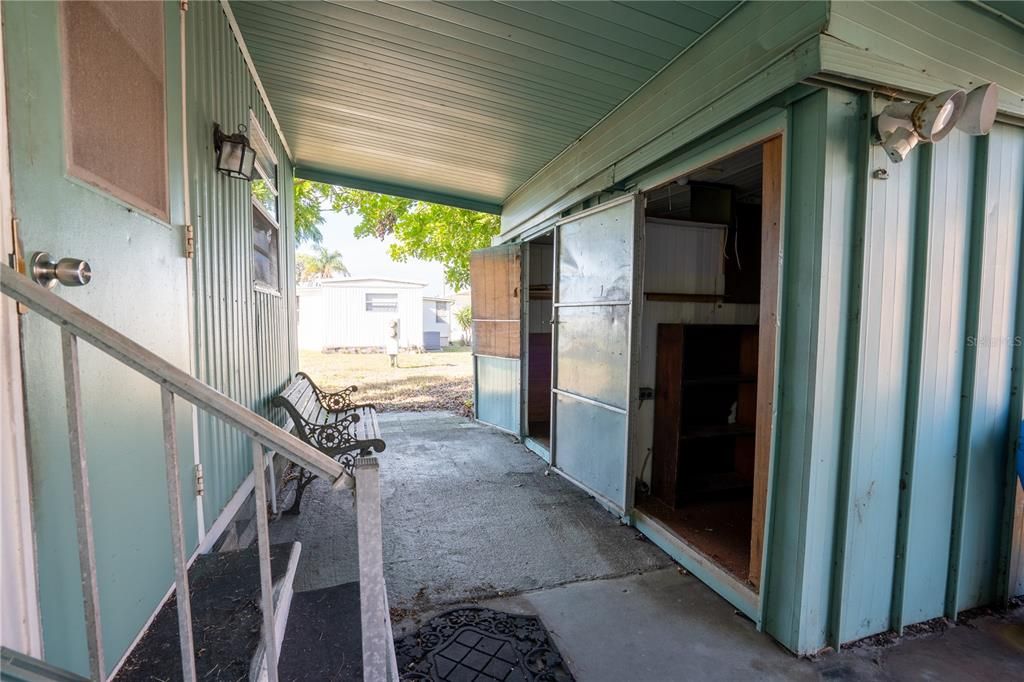 For Sale: $59,900 (2 beds, 1 baths, 552 Square Feet)