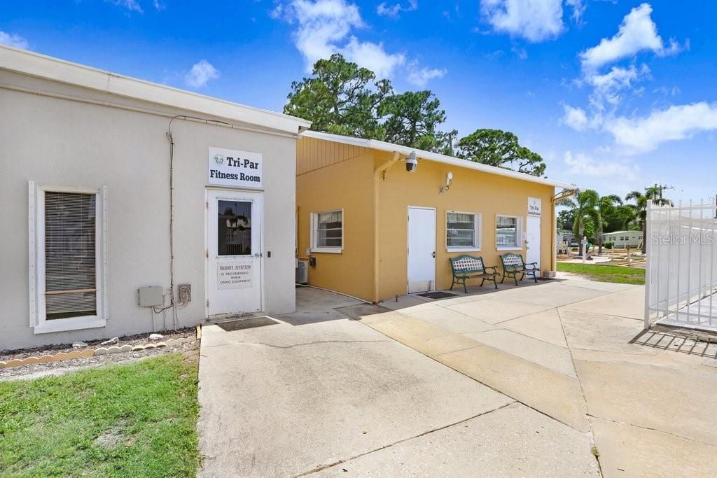 Active With Contract: $95,000 (2 beds, 1 baths, 672 Square Feet)