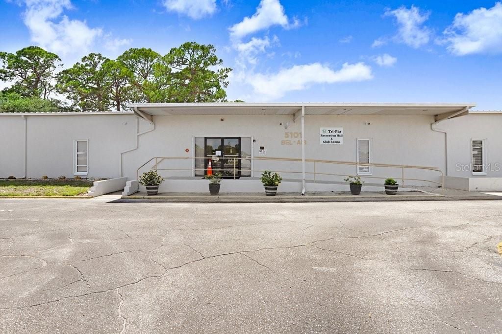 Active With Contract: $95,000 (2 beds, 1 baths, 672 Square Feet)