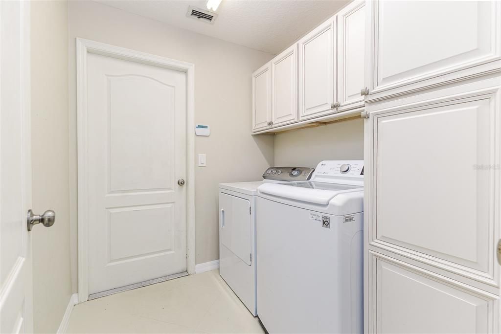 待售: $659,000 (4 贝兹, 3 浴室, 2433 平方英尺)