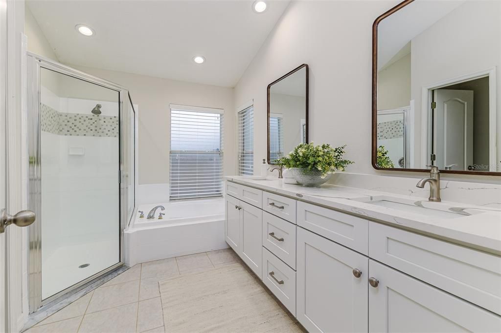 待售: $659,000 (4 贝兹, 3 浴室, 2433 平方英尺)