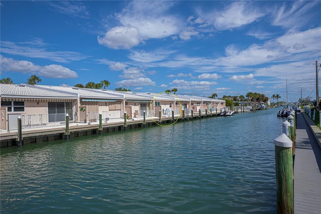 For Sale: $450,000 (2 beds, 2 baths, 966 Square Feet)