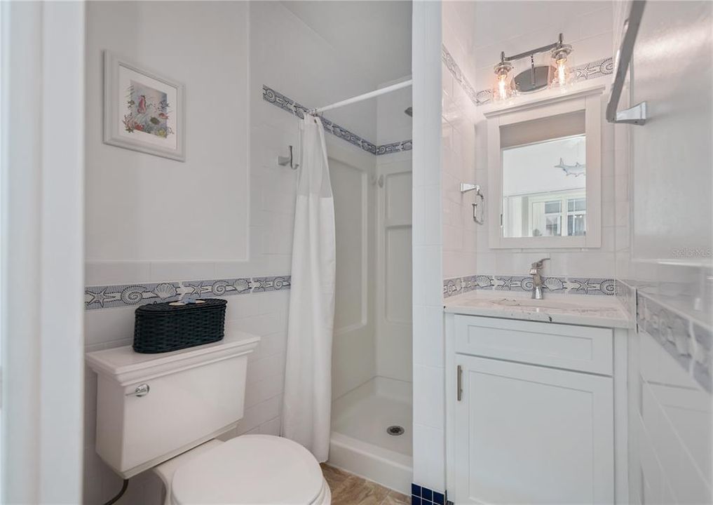 For Sale: $450,000 (2 beds, 2 baths, 966 Square Feet)