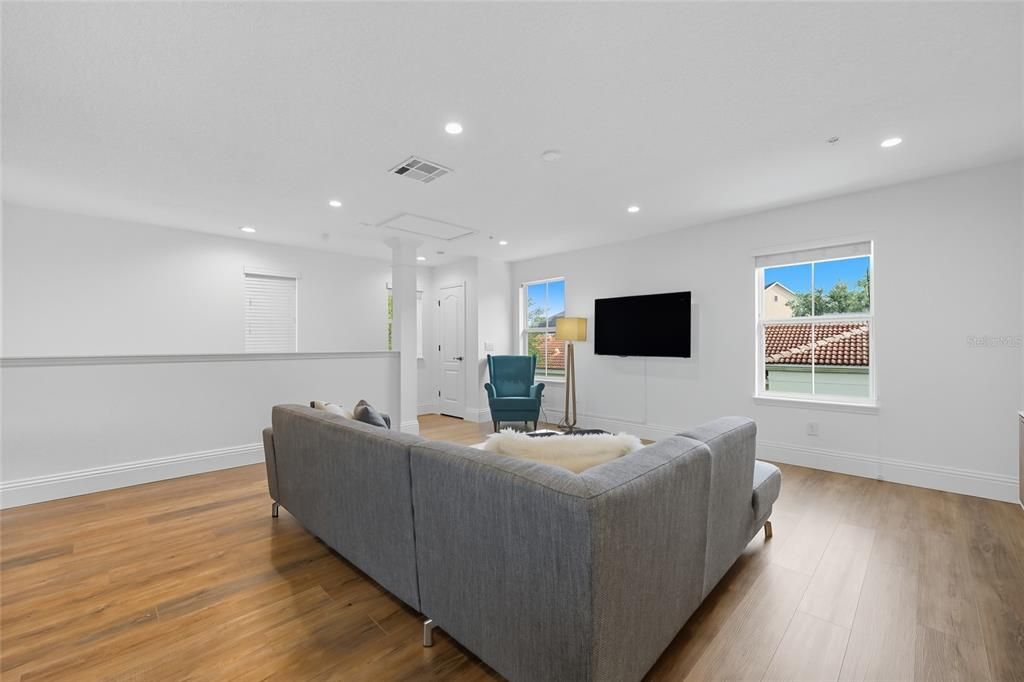 En Renta: $2,500 (1 camas, 1 baños, 890 Pies cuadrados)