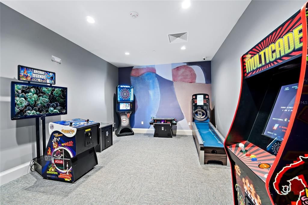 For Rent: $6,300 (4 beds, 3 baths, 2032 Square Feet)