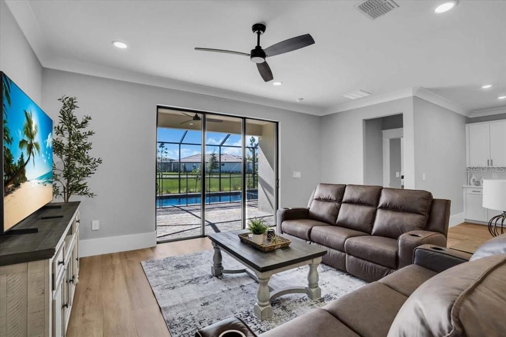 For Rent: $6,300 (4 beds, 3 baths, 2032 Square Feet)