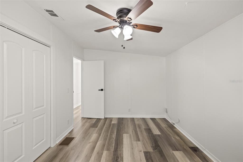 For Sale: $380,000 (4 beds, 2 baths, 2128 Square Feet)