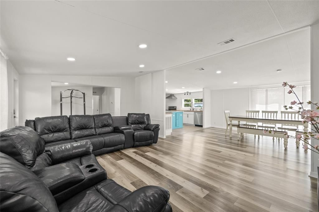 For Sale: $380,000 (4 beds, 2 baths, 2128 Square Feet)