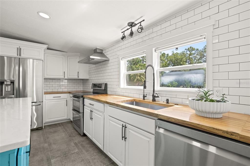 For Sale: $380,000 (4 beds, 2 baths, 2128 Square Feet)