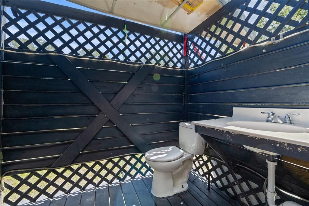 For Sale: $380,000 (4 beds, 2 baths, 2128 Square Feet)