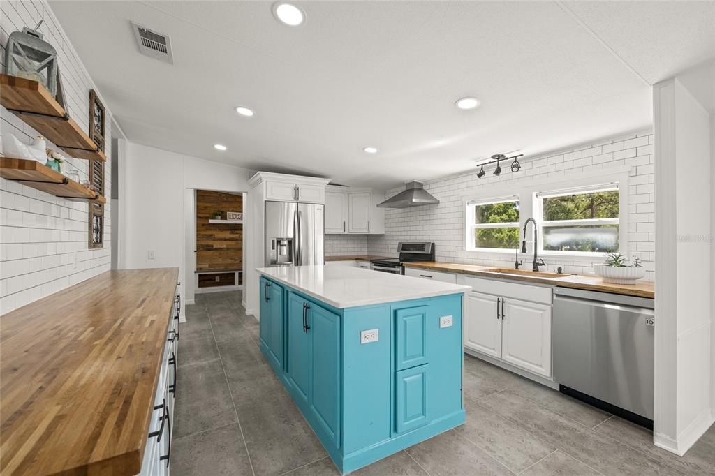 For Sale: $380,000 (4 beds, 2 baths, 2128 Square Feet)