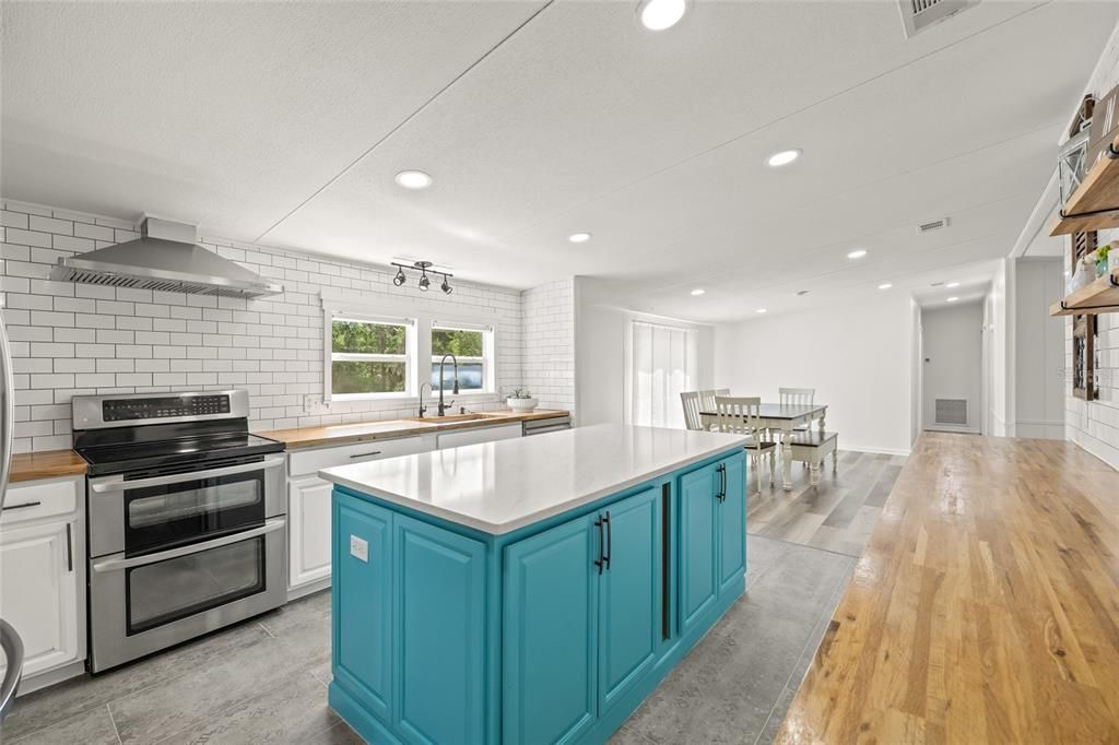 For Sale: $380,000 (4 beds, 2 baths, 2128 Square Feet)