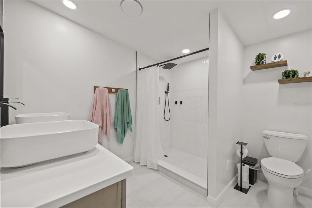 For Sale: $380,000 (4 beds, 2 baths, 2128 Square Feet)