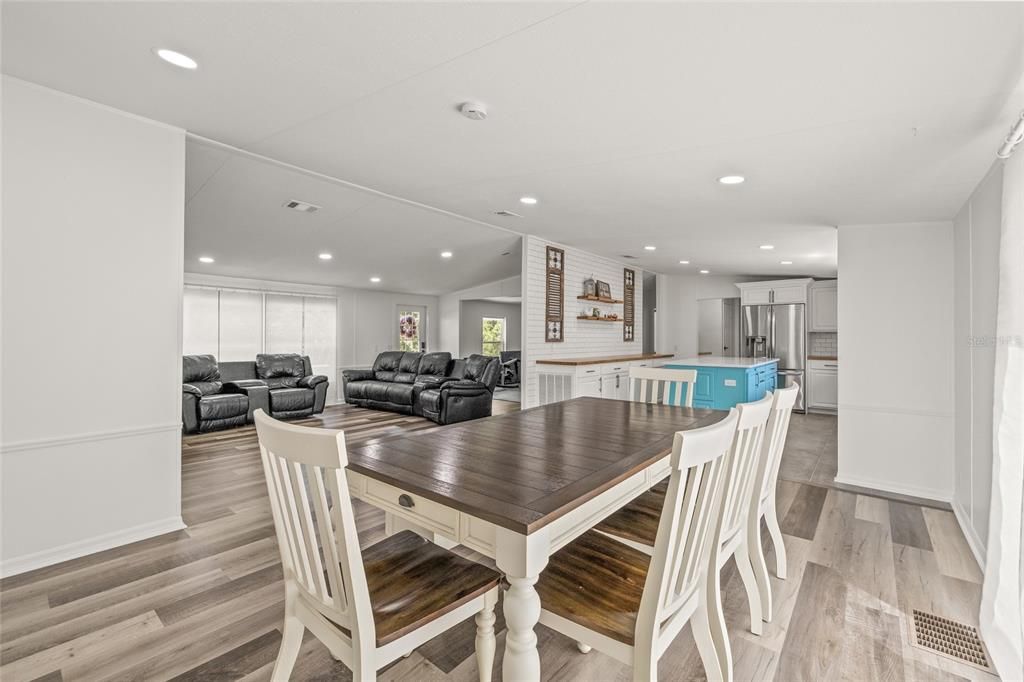 For Sale: $380,000 (4 beds, 2 baths, 2128 Square Feet)