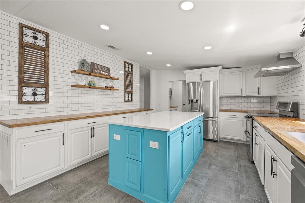 For Sale: $380,000 (4 beds, 2 baths, 2128 Square Feet)