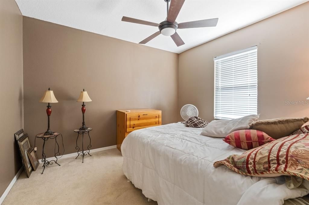 Active With Contract: $317,900 (3 beds, 2 baths, 1754 Square Feet)