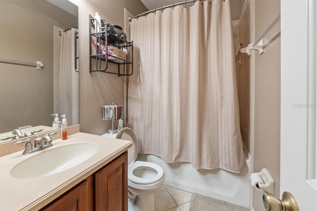 Active With Contract: $317,900 (3 beds, 2 baths, 1754 Square Feet)