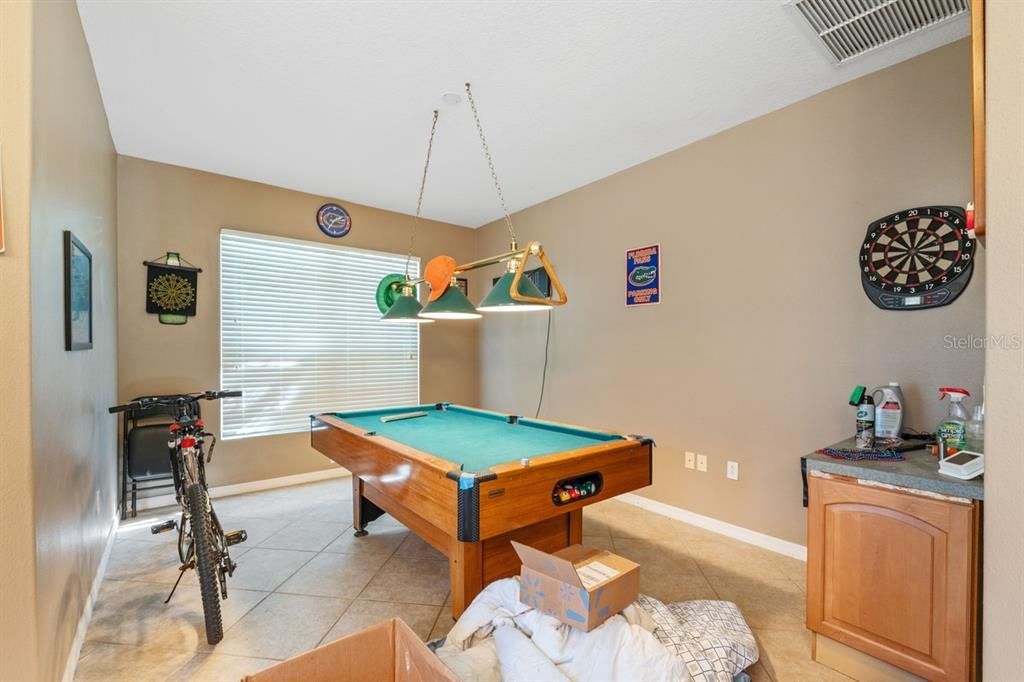 Active With Contract: $317,900 (3 beds, 2 baths, 1754 Square Feet)