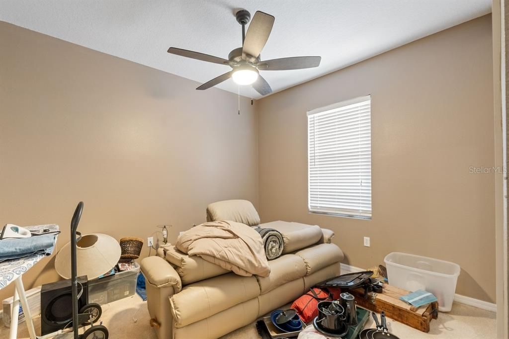 Active With Contract: $317,900 (3 beds, 2 baths, 1754 Square Feet)